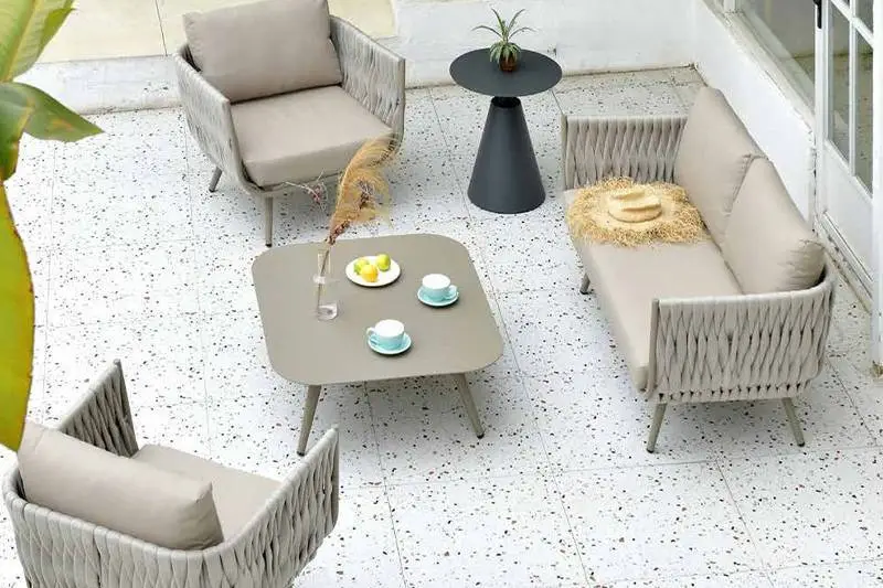 Nowoczesny zestaw wypoczynkowy Zestaw ogrodowy Sofa rozkładana na zewnątrz 1